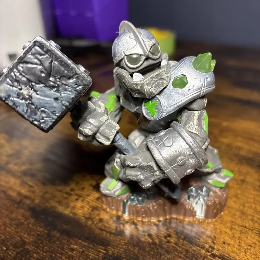Skylanders Giants Crusher Robot Figure Series 2 #E5121A Activision